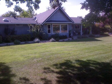 7429 Danish Ln, Redding, CA 96002 - photo 2