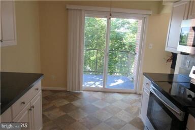 319 Chapel Ct unit 23, Walkersville, MD 21793 - photo 2
