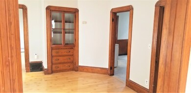 14 Linden Cir unit A, Somerville, MA 02143 - photo 3