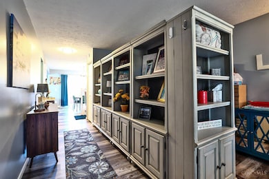 299 Jonathan Ct unit 9A, Cincinnati, OH 45255 - photo 5