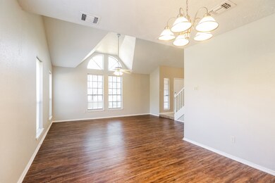 7447 Woodland Dr W, Houston, TX 77040 - photo 4