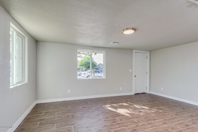 unlisted-address, Glendale, AZ 85301 - photo 7