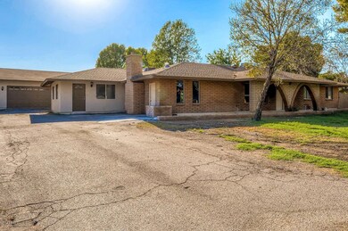 902 N Christa Way Tolleson AZ-large-002-