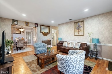 698 W Lake Ave, Rahway, NJ 07065 - photo 6