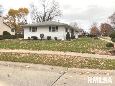 2319 3rd St, Moline, IL 61265 - photo 3