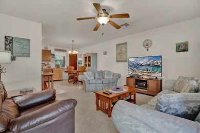 407 Sunset St, Fredericksburg, TX 78624 - photo 2