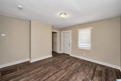 910 D St, Jasper, AL 35501 - photo 5