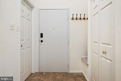 18704 Caledonia Ct, Germantown, MD 20874 - photo 3