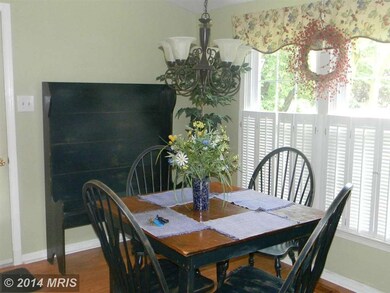 7315 Silent Bird Ct, Columbia, MD 21046 - photo 4