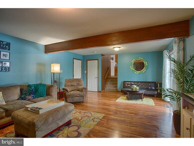 1325 Fredrick Blvd, Reading, PA 19605 - photo 3