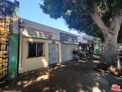 309 W 50th St, Los Angeles, CA 90037 - photo 3