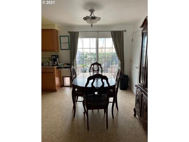 417 Placer St, Rogue River, OR 97537 - photo 5