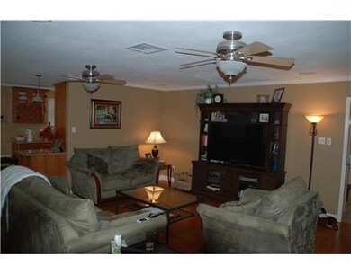 Den/Family/Great Room. Surround sound, ethernet an