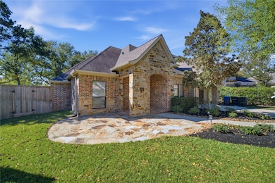 129 W Silverwood Ranch Estate, Conroe, TX 77384 - photo 2