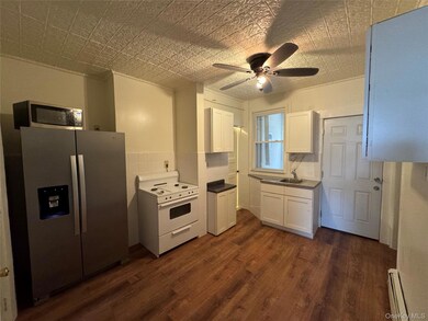 8 Mulberry St unit 2, Yonkers, NY 10701 - photo 2