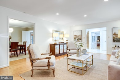 908 Lynton Place, McLean, VA 22102 - photo 7