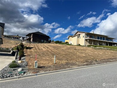 154 Apple Ave, Chelan, WA 98816 - photo 2