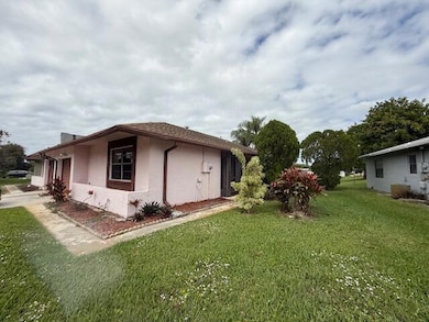 4891 Palm Hill Dr unit 22B, West Palm Beach, FL 33415 - photo 3