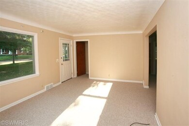 662 W Bridge St, Plainwell, MI 49080 - photo 3