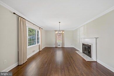 1015 Potomac Ln, Alexandria, VA 22308 - photo 5