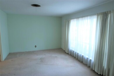 717 W Cheryl Ave, Hurst, TX 76053 - photo 5