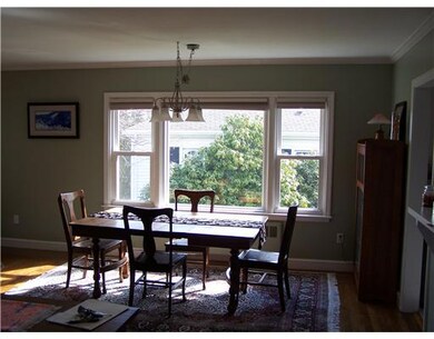 47 Nicholson Crescent, Middletown, RI 02842 - photo 3