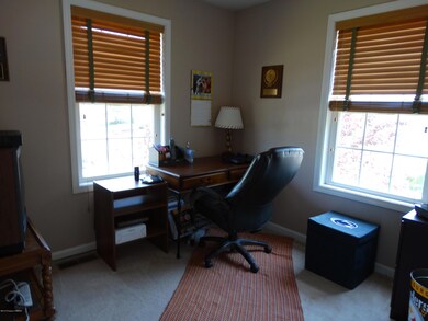 Office / 3rd Bedroom