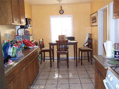 839 W Elm St, Compton, CA 90220 - photo 3