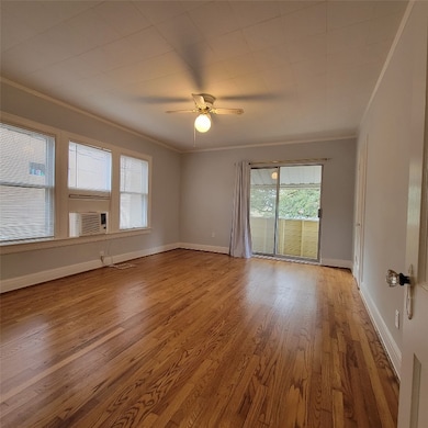 2505 Windsor St, Houston, TX 77006 - photo 2