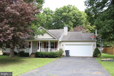 10510 Heather Greens Cir, Spotsylvania, VA 22553 - photo 2