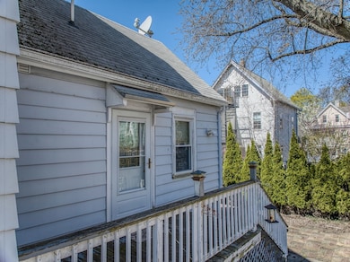 17 Hudson St, Somerville, MA 02143 - photo 3