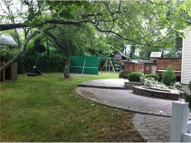 19 Bow St, Jamestown, RI 02835 - photo 3