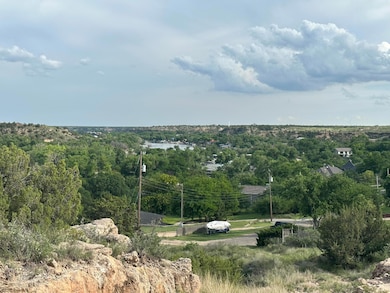 Caprock Ln