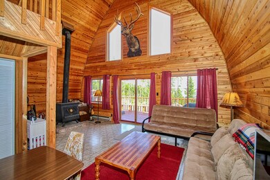 7 Living room wide w stove