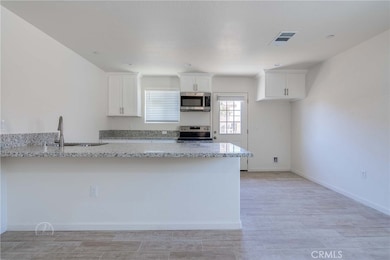 727 Knotts St, Bakersfield, CA 93305 - photo 5