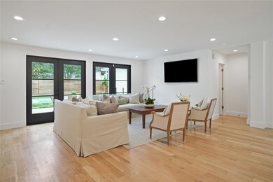 13306 Queensbury Ln, Houston, TX 77079 - photo 4