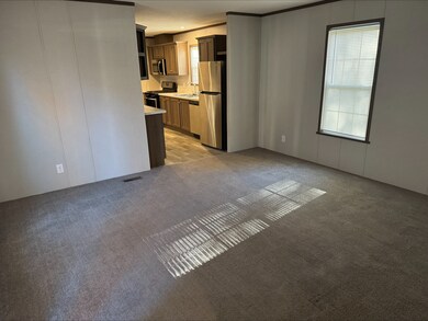 2449 Maple Dr unit 151, Kawkawlin, MI 48631 - photo 4