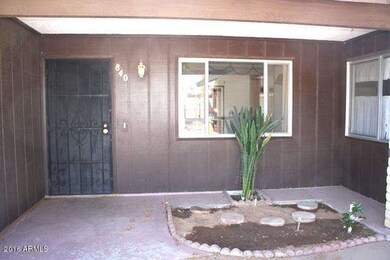 6 Exterior Entry Area & Atrium