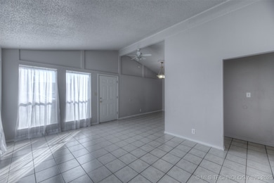 10621 E 114th St N, Owasso, OK 74055 - photo 5