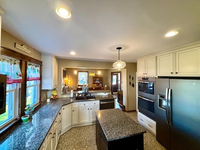 808 Western Ave, Batesville, IN 47006 - photo 2