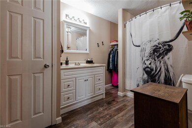 Master bath w/ adjacent laundry