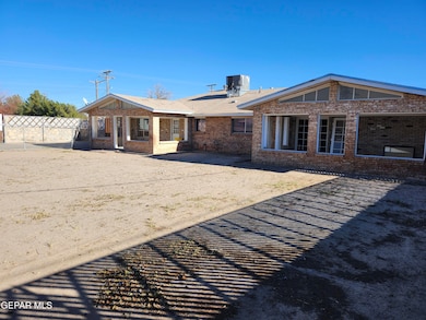 631 Mike Maros St, Fabens, TX 79838 - photo 3