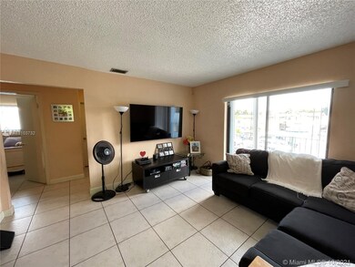 5726 W 26th Ave unit 5726, Hialeah, FL 33016 - photo 3