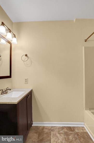 171 Hawthorne Ct unit 171A, Reading, PA 19610 - photo 4