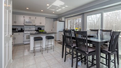 4531 Dawngate Ln, Rolling Meadows, IL 60008 - photo 4