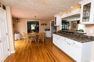 14 Meadowvale Rd, Burlington, MA 01803 - photo 3