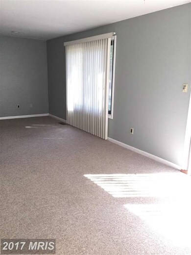 73 Dendron Ct, Parkville, MD 21234 - photo 4