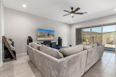 10298 N Desert Tea Dr, Marana, AZ 85653 - photo 6