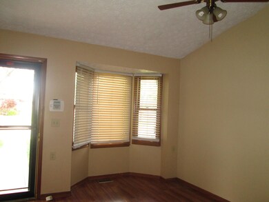 5780 Thada Ln, Columbus, OH 43229 - photo 3