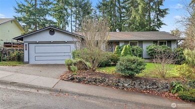 13529 SE 161st Place, Renton, WA 98058 - photo 2